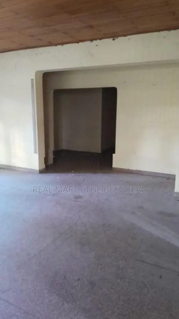 Ragama 13.5 Perches Land with House for Sale