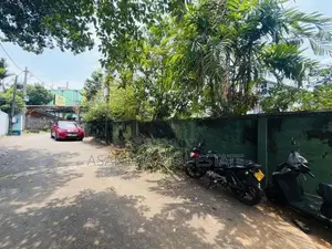 (NNI-122) 17.5 P Land With Old House Sale Nugegoda