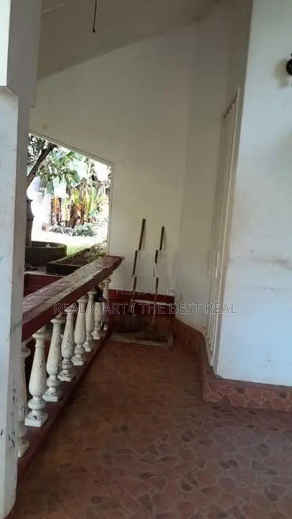 Kurunegala : 30 Perches Residential Land for Sale in Mallawapitiya