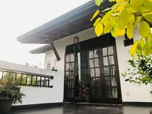 Panadura : 4BR (20P) Luxury House for Sale in Gorakana