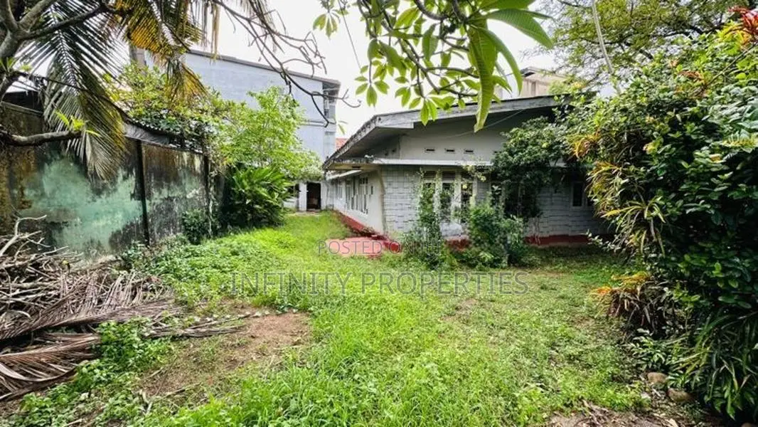 (AFA99) 17.5 P Land With Old House Sale At Nugegoda