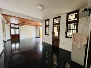 (NNI-125) Luxury House for Sale: Borelasgamuwa