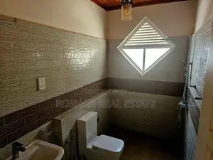 CH814 Luxury House for Sale Park Road Colombo 05