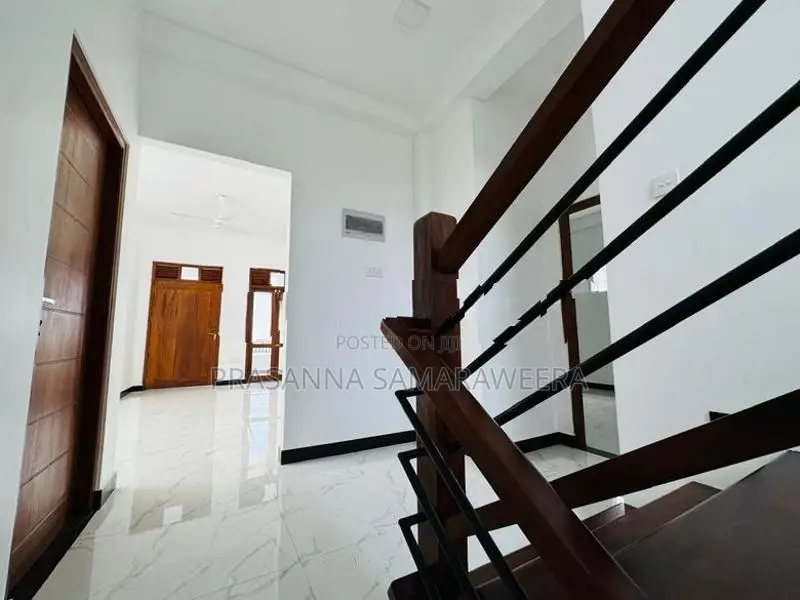Solid Brand New Modern super luxury House-piliyandala