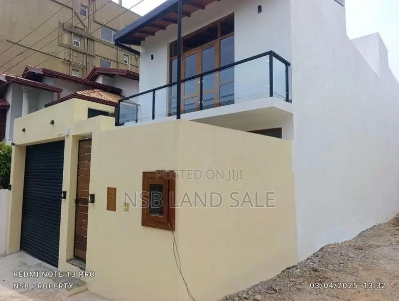 Super Luxury House for Sale in Thalawathugoda City Limit