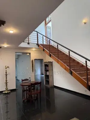 Borelasgamuwa : 4 A/C BR (20P) House for Sale at Lake road