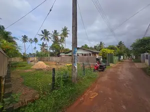 ප්‍රධාන බස් පාරට 50m දුරින් ඇති වටිනා ඉඩමක් විකිණිමට මීගමුව