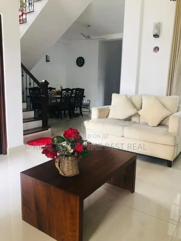 Panadura : 4BR (20P) Luxury House for Sale in Gorakana