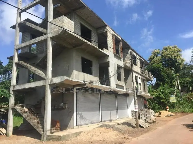Ganemulla : 9BR (37P) Under construction House for Sale