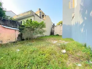 8.6 P Land with Property Sale At 1st lane Pagoda Road Nugegoda