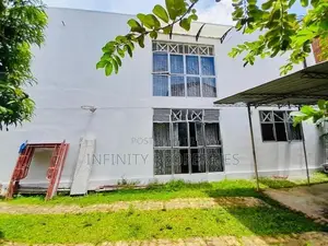 (NNI-193) 03 Story House for sale At Nugegoda.