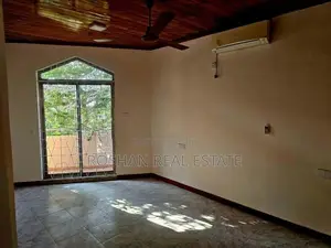 CH814 Luxury House for Sale Park Road Colombo 05