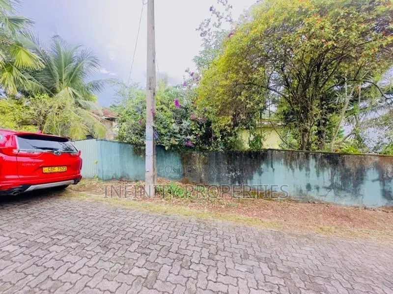 20 perches land with one story house Sale At Pannipitiya