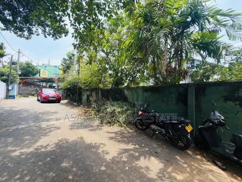 (NNI-94) 17.5 P Land With Old House Sale Nugegoda