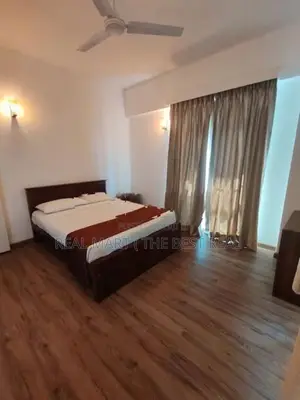 Colombo 6 : 3BR (1500sf) Luxury Apartment for Sale