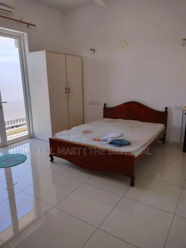 Colombo 8 : 3 BR Luxury Apartment for Sale at Prime castle