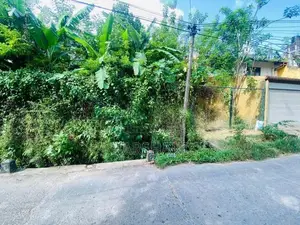 7.5P Two Lots /15P Entire Land at Pagoda Rd, Close to Nugegoda & Kotte