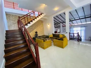 Well Maintained Split-Level House Close to Admin City, Battaramulla