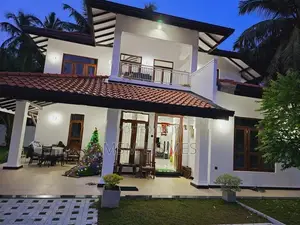 4 Bed Rooms All Complete 2 Story House For Sale in Katana, Negombo