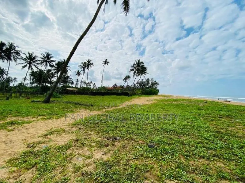 Beach Land for Sale in Wadduwa