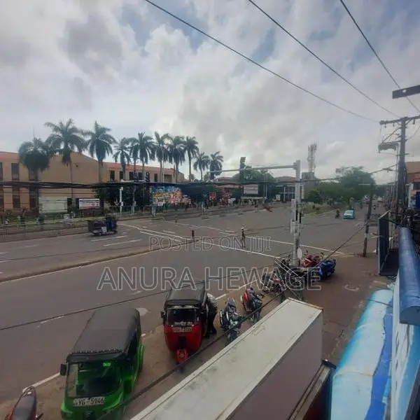 කටුබැද්ද නගරයේ පිහිටි ගොඩනැගිල්ලක් විකිණීමට ඇත. (ID: KATB001S)