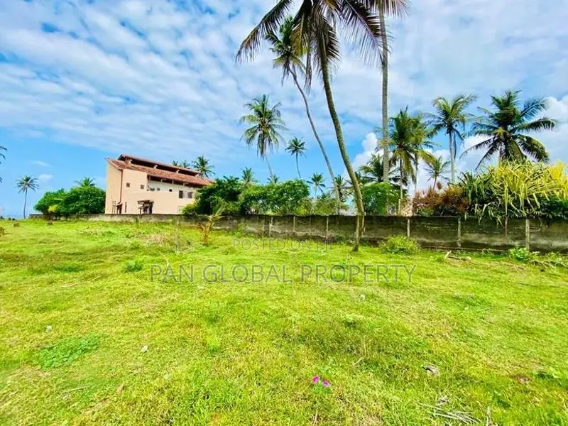 Beach Land for Sale in Wadduwa
