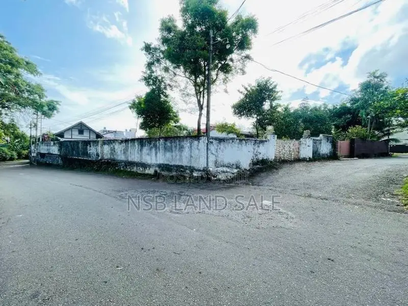 Super Luxury Residential Land for Sale in Nugegoda