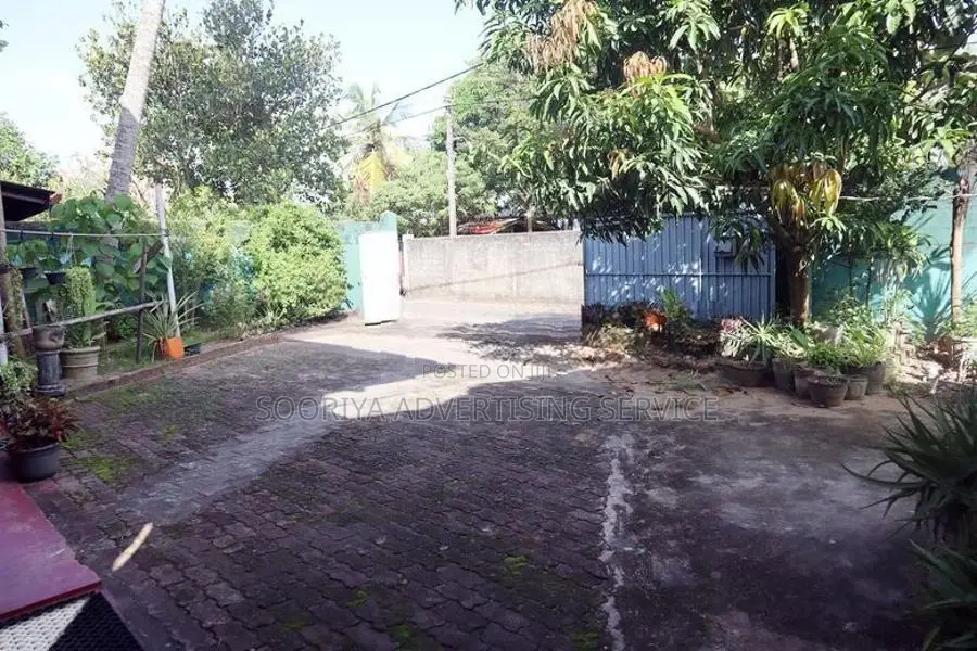 Two Houses for sale in Moratuwa - Koralawella