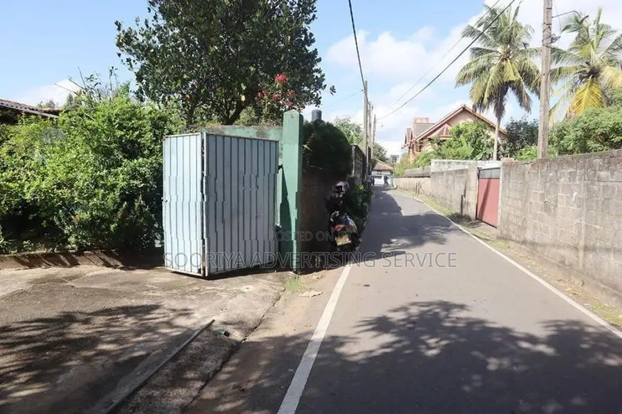 Two Houses for sale in Moratuwa - Koralawella