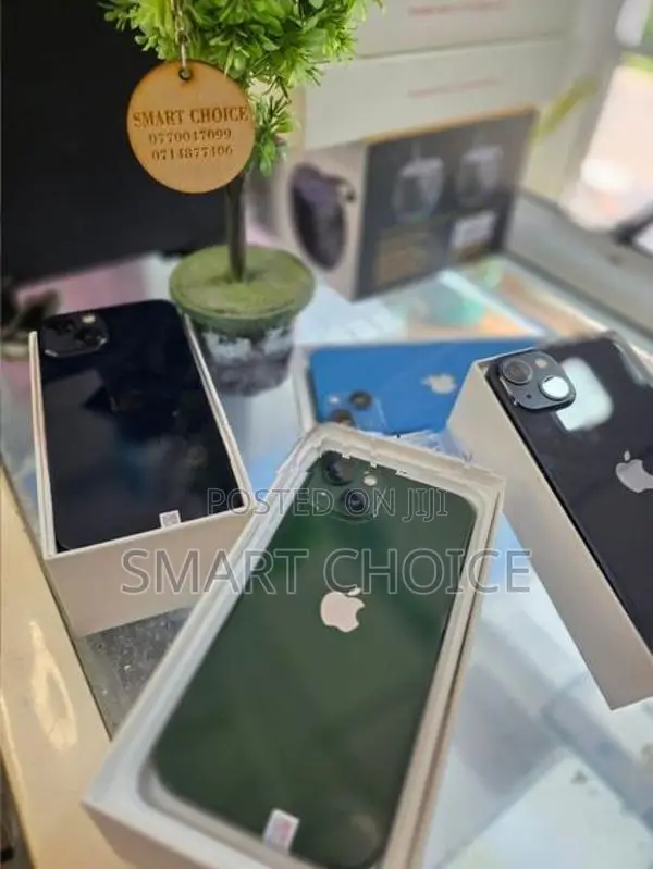 Apple iPhone 13 128GB HG (Used)