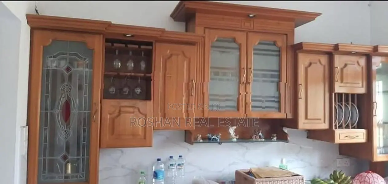 Bambalapitya House For Sale SH1221