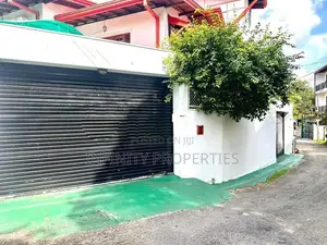 03 Storey House for Sale in Templle Road Maharagama