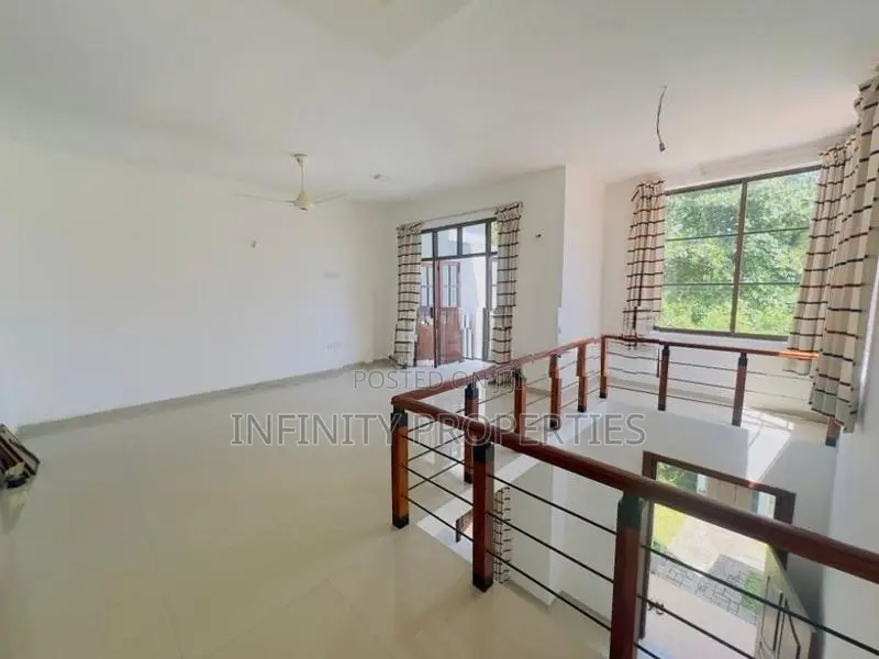 03 Story House With 10 P Sale At Baddagana Pitakotte