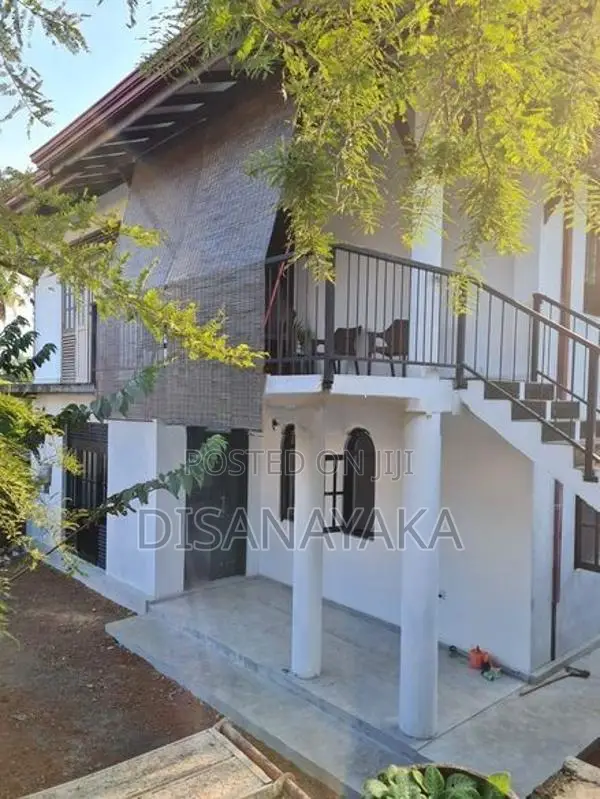 Two Storey House for Sale Negombo Ds1065
