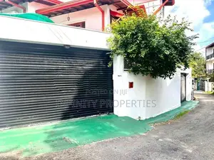 03 Story House with 6 P Sale at Temple Road Maharagama