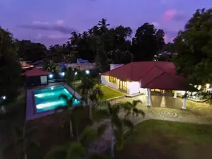 Pool with Luxury Villa for Sale in Kadana