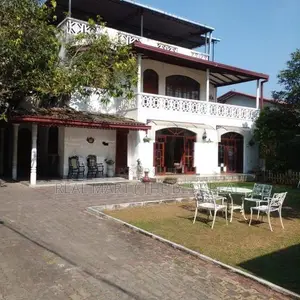 Nugegoda : 5BR (20P) Two story, House for Sale
