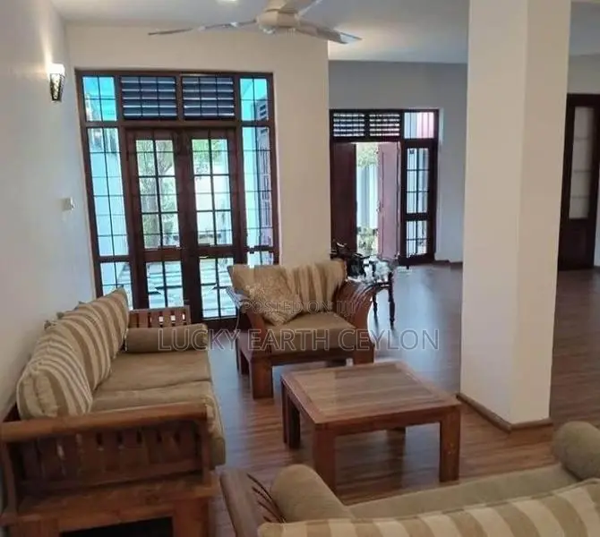 Sale, Nugegoda, Luxury 2 Story House, Unfurnished (ZMS3001)
