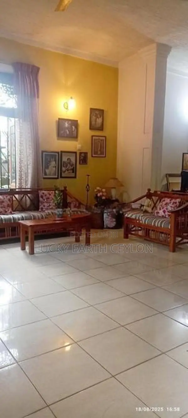 Sale Pannipitiya 2 Story House Solidly Built with 9"Brick Walls (S129)