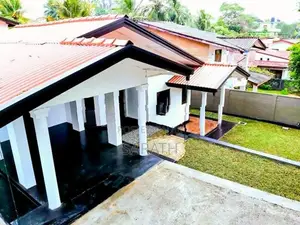 Single Storied House With Large Land For Sale