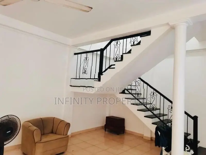 (AFA355) House for Sale with River View – Dampe Madapatha Piliyandala