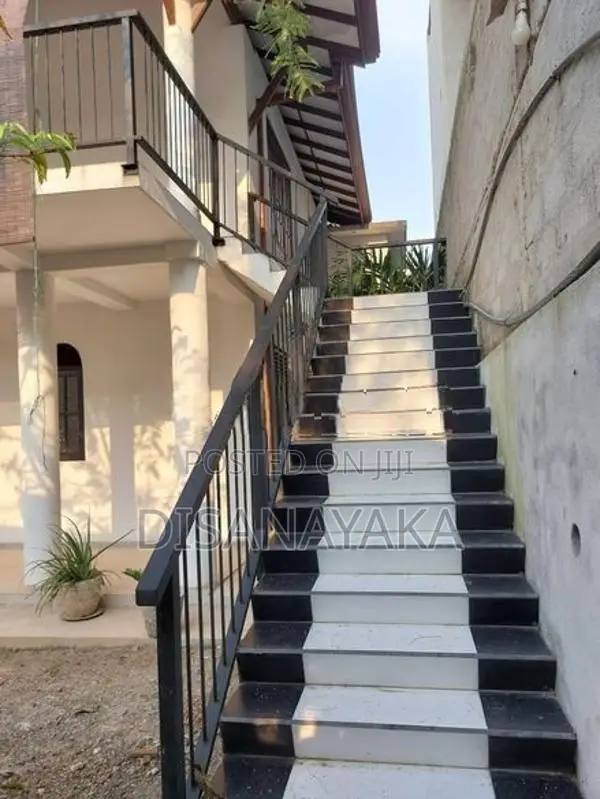Two Storey House for Sale Negombo Ds1065
