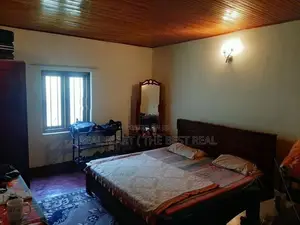 Bandarawela : 4 Bedrooms (36Perch ) House for Sale