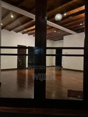 Pool with Luxury Villa for Sale in Kadana