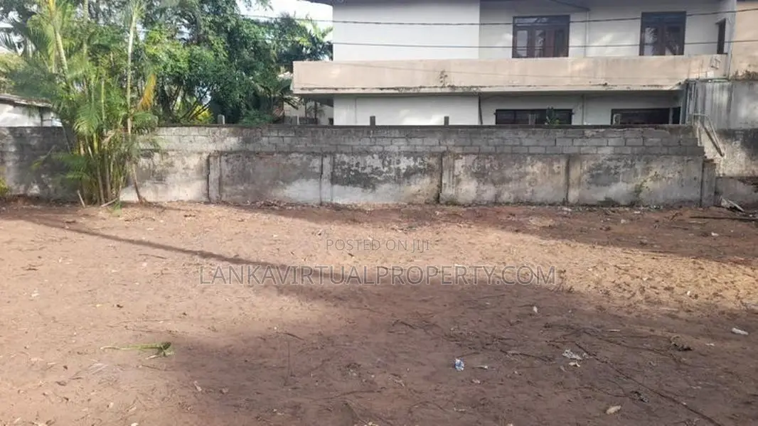 Moratuwa Koralawella Road Facing 27 Perches Rectangular Land for Sale