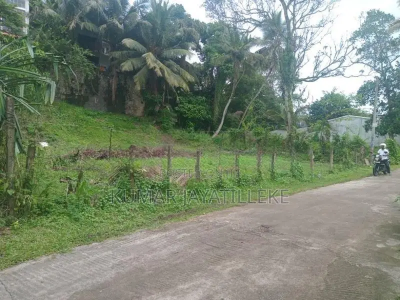 Prime Land for Sale - Pelawatte