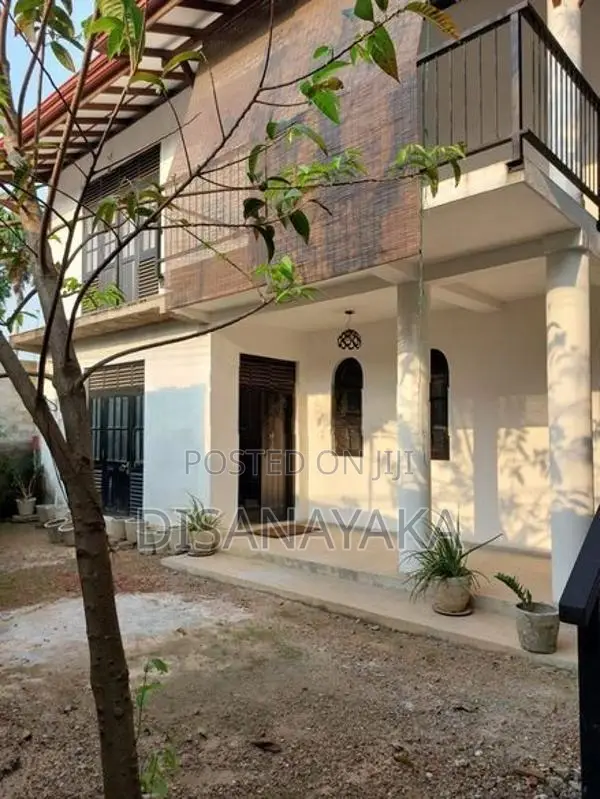 Two Storey House for Sale Negombo Ds1065