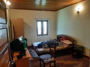 Bandarawela : 4 Bedrooms (36Perch ) House for Sale