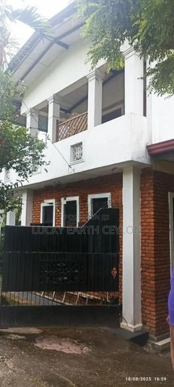Sale Pannipitiya 2 Story House Solidly Built with 9"Brick Walls (S129)