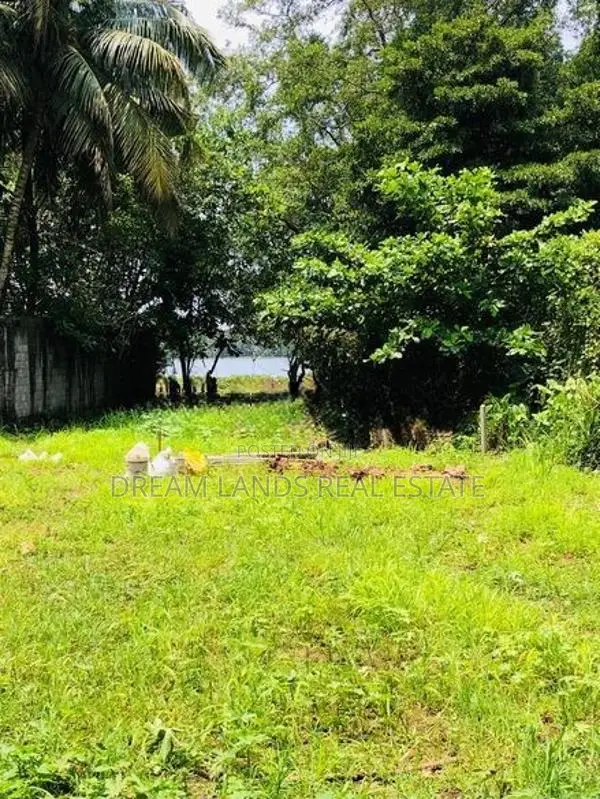Suwarapola Bolgoda River Side 23 per Land For Sale in (sm3131)
